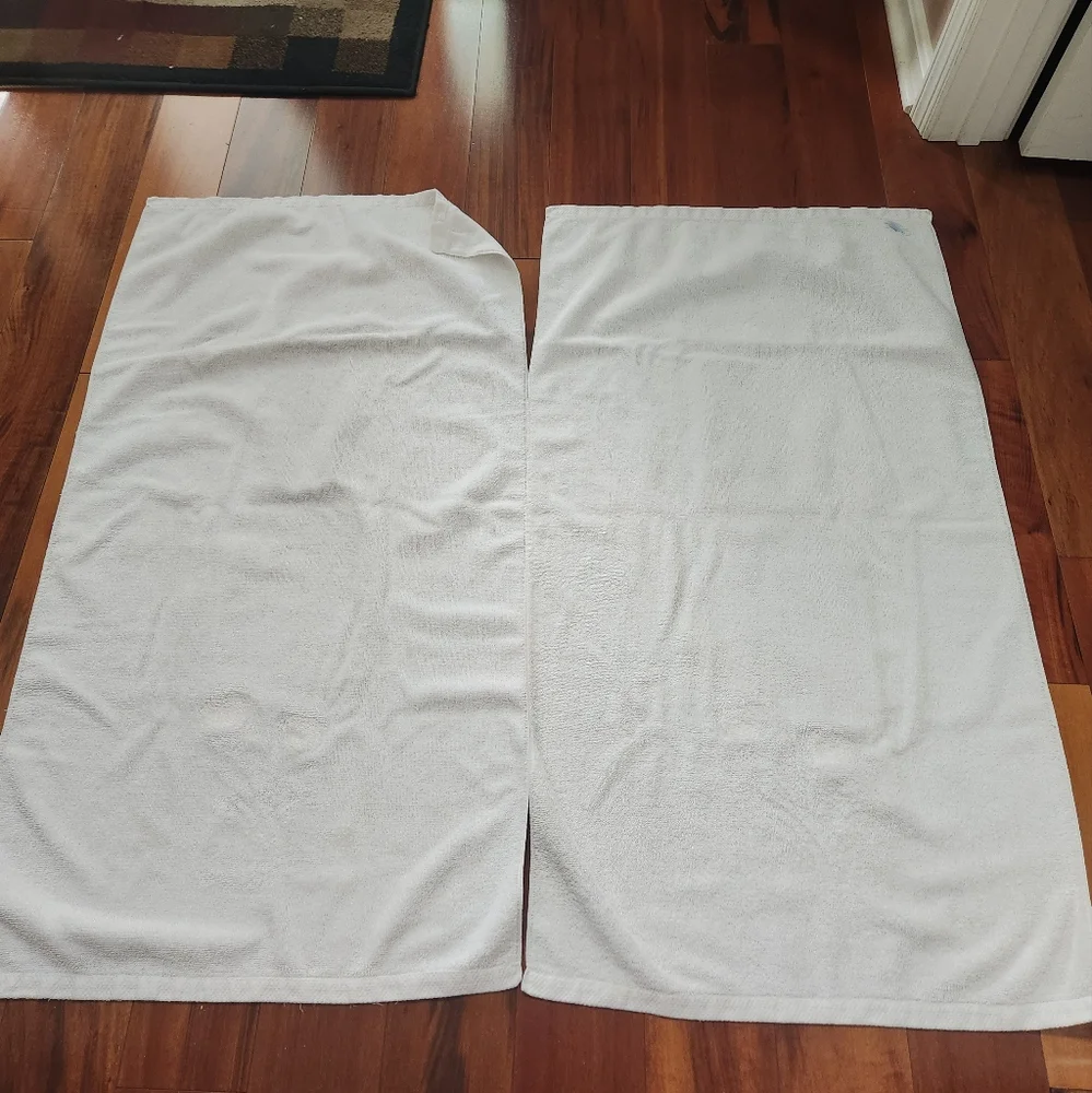 Vintage Lady Pepperell White with Yellow and Orange Flower Towel Set